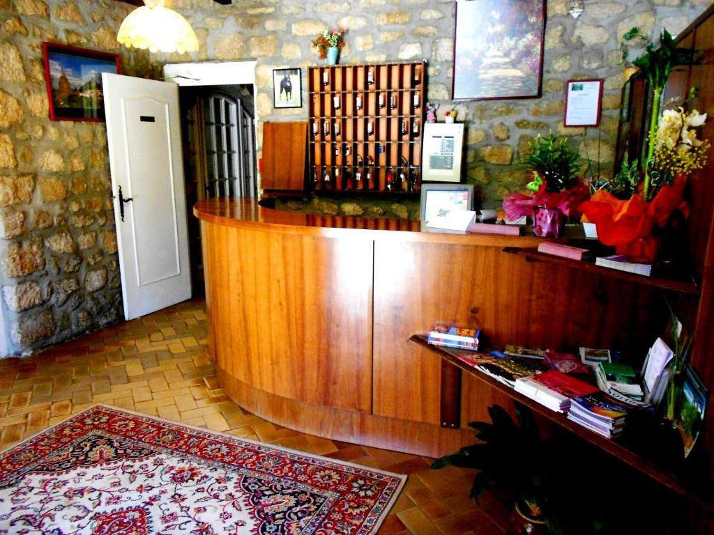 Hotel Restaurant Du Moulin De Barette Blavozy Exterior foto